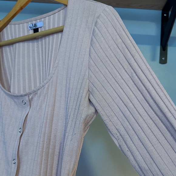 Pink Ribbed Button-Up Top - Picture 5 of 7